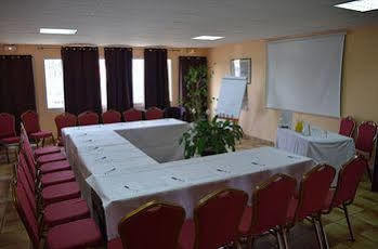 Confort Hotel Montgeron Exterior foto